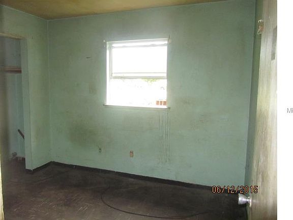 5th image of 134 Academy Ave