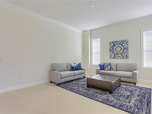 2nd image of 225 Newbury Pl N