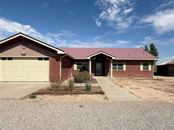 38 Meadowland Rd, Alamogordo, NM 88310