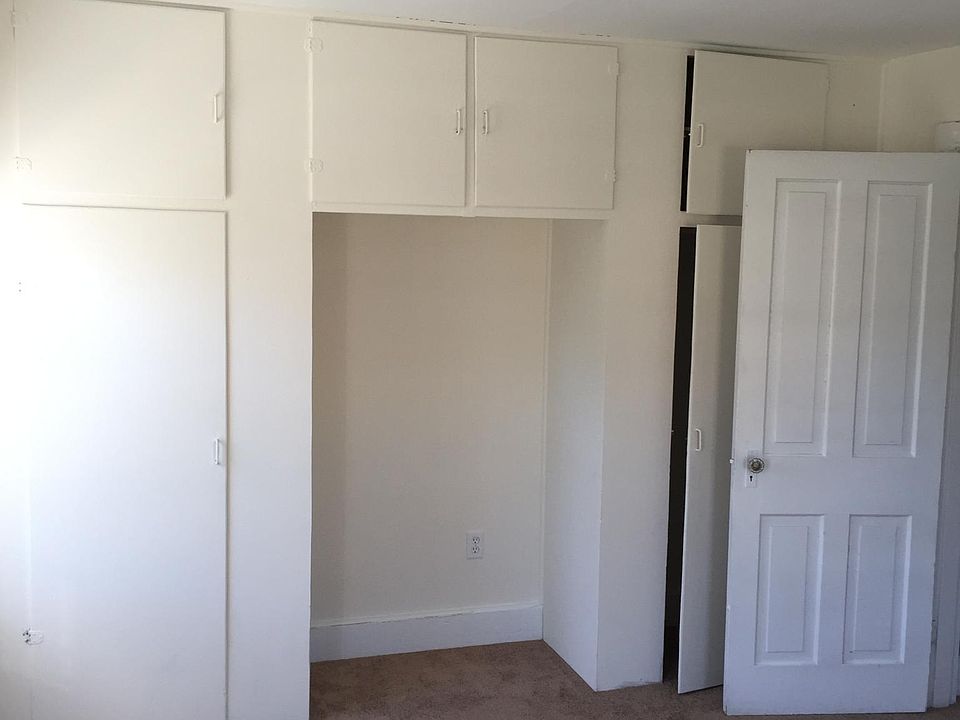 1st image of 108 Brandywine Ave APT B