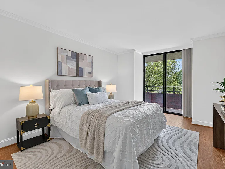 2555 Pennsylvania Ave NW #409 — Photo 14