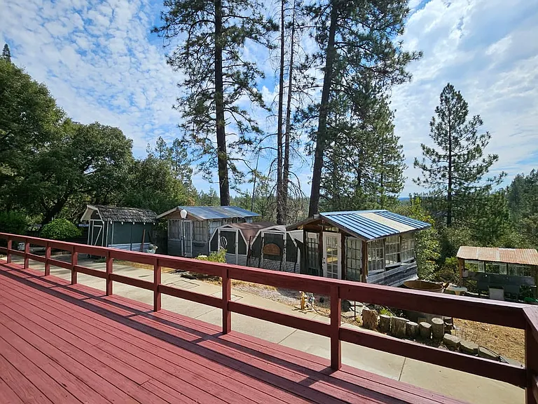 1155 Swanson Ln — Photo 40