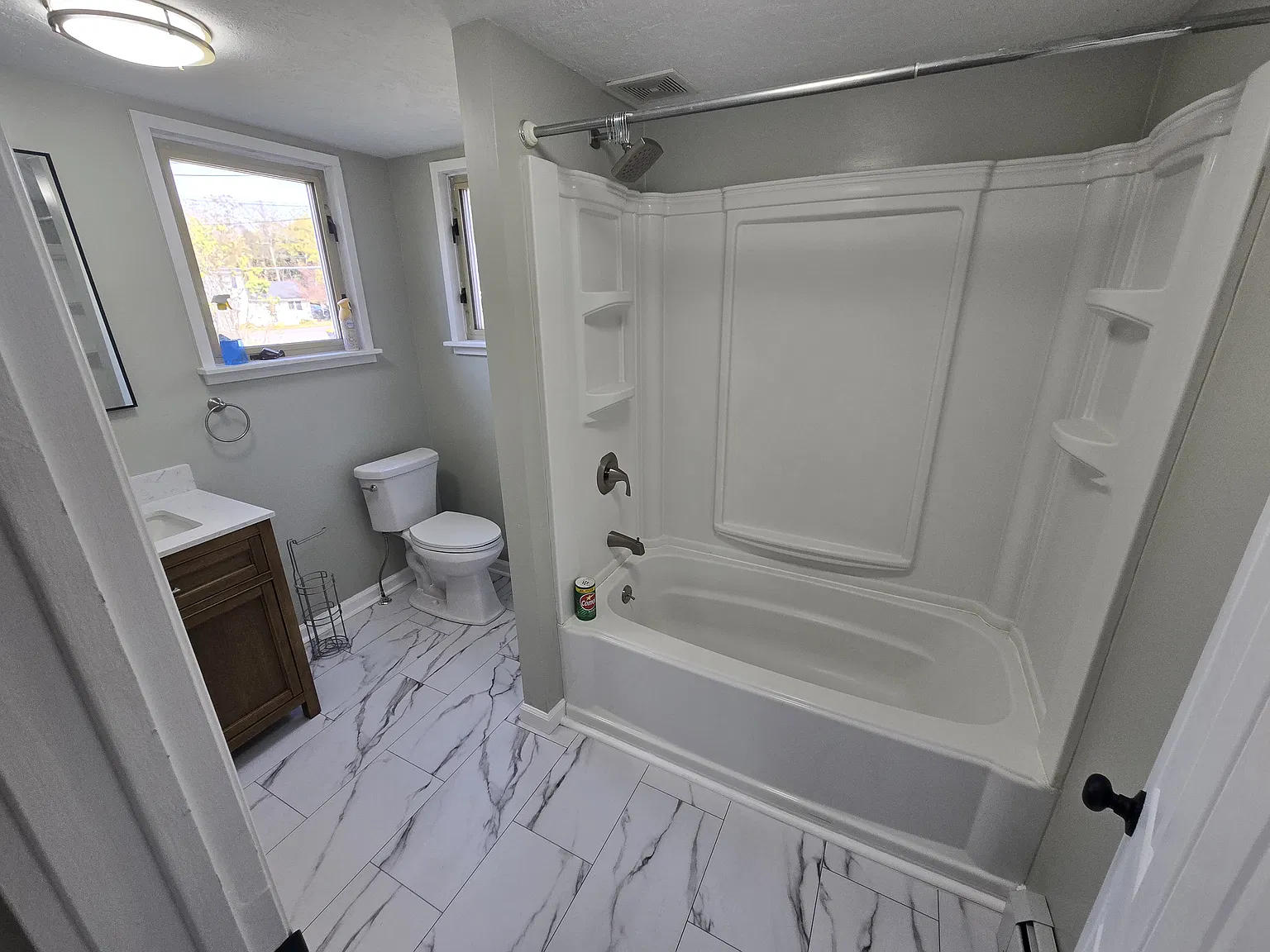 3 bed, 1.5 bath, 1300 sqft, $2,500 — Photo 4