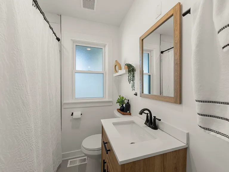 9525 Parkside Ave — Photo 18
