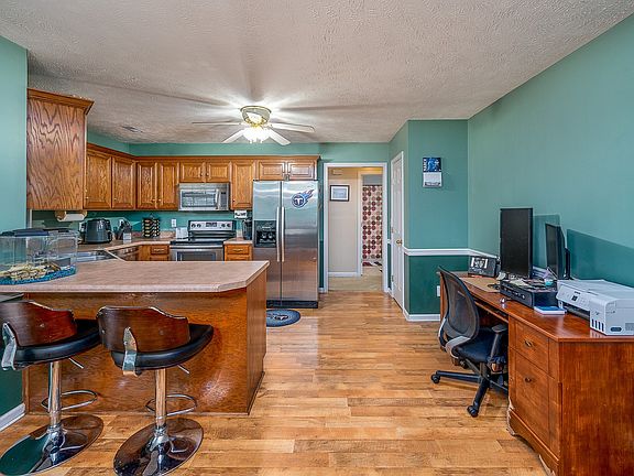 5th image of 9010 Byler Ct