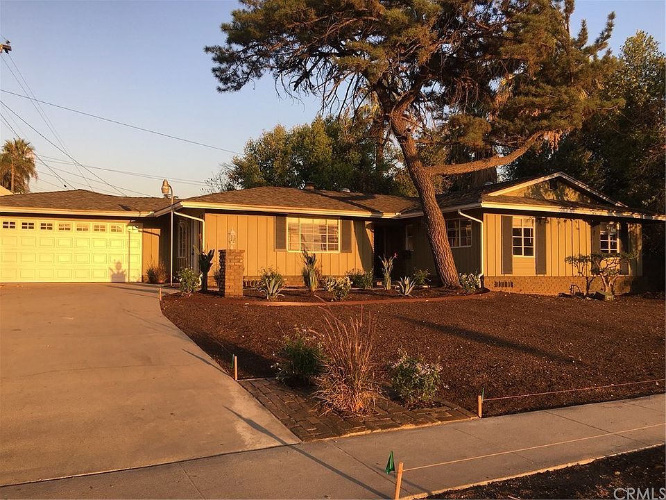 1st image of 3887 Parkside Dr