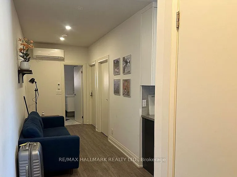 595 Saint Clair Ave W #11 — Photo 5