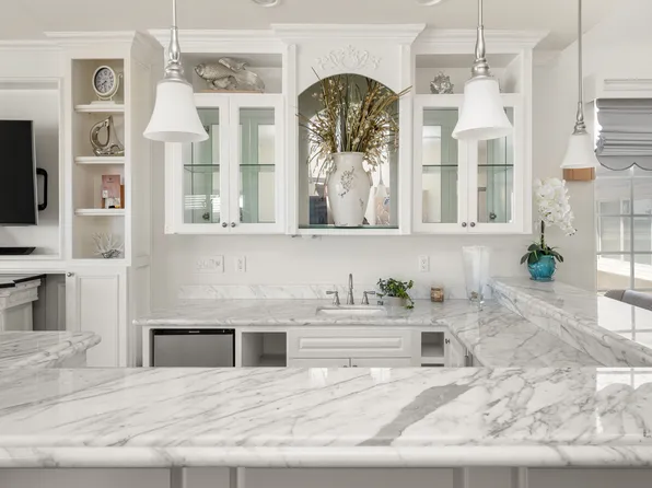 6915 E Seaside Walk, Long Beach, CA 90803