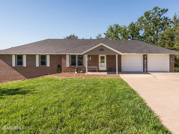 7524 Hunters Ln, Jefferson City, MO 65101