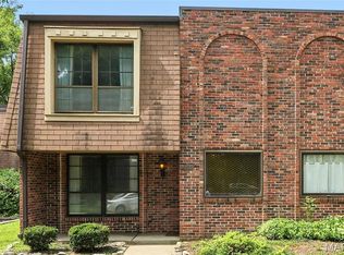 354 Chapel Ridge Dr, Hazelwood, MO 63042