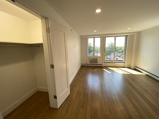 3rd image of 991 Ocean Ave APT 7B