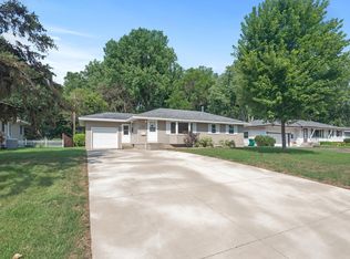 6119 Lee Ave N, Brooklyn Center, MN 55429