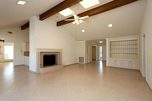 5th image of 7303 Blythdale Dr