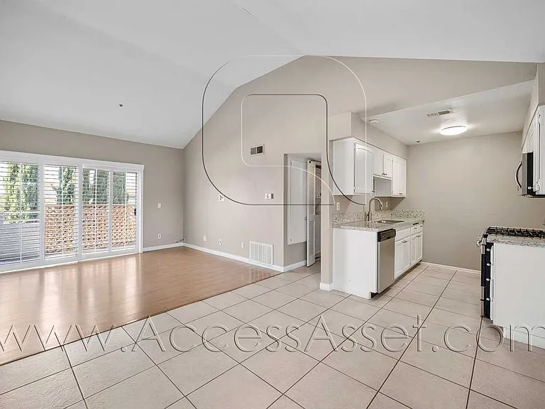 4109 Carol Dr #H — Photo 9