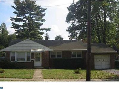 28 Hillside Rd, Mount Holly, NJ, 08060