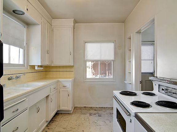 5th image of 7752 El Caprice Ave