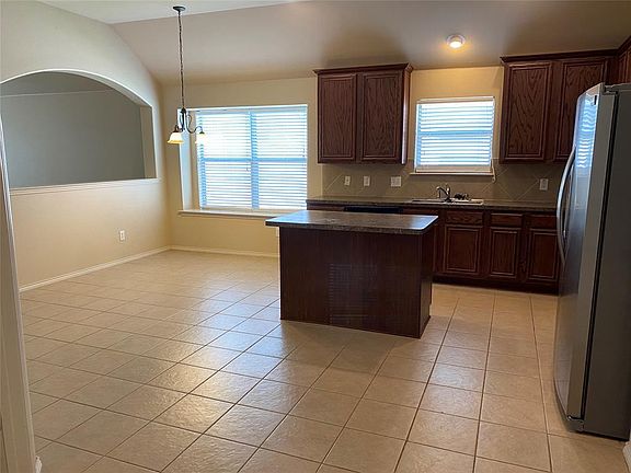 4th image of 5120 Hidden Knolls Dr