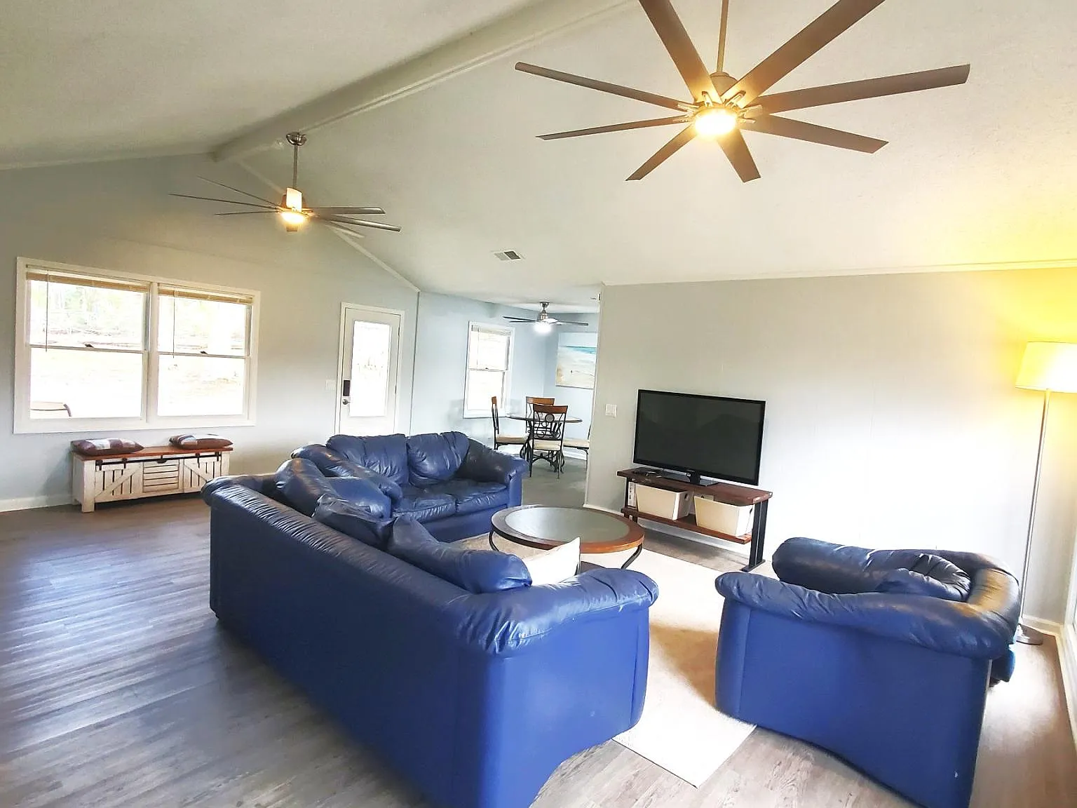 4 bed, 1665 sqft, $2,800 — Photo 2