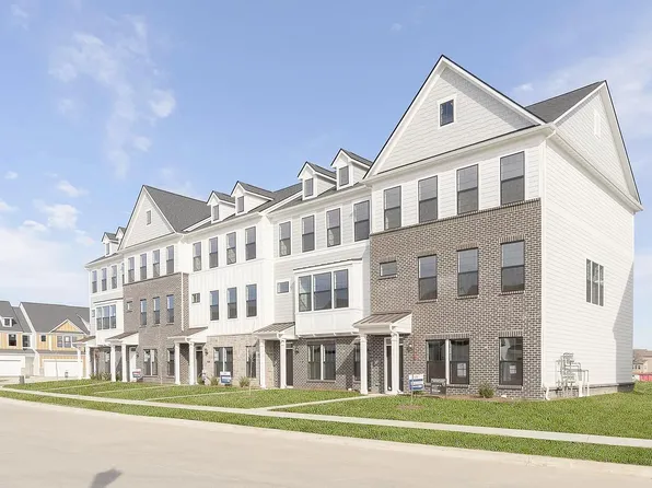 3255 Morab Dr, Zionsville, IN 46077