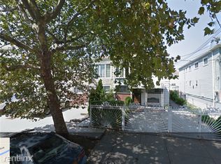 14954 257th St, Rosedale, NY 11422