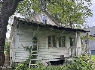 919 25th St, Watervliet, NY 12189