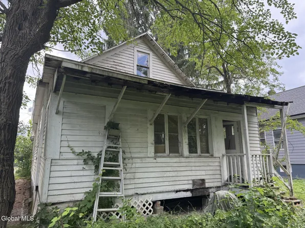 919 Twenty 5th Street, Watervliet, NY 12189