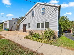 1123 Crooks St, Green Bay, WI 54301