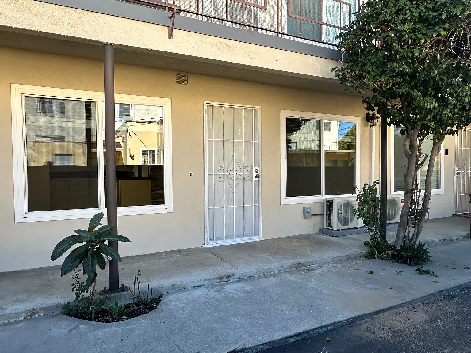 1 bed, 700 sqft, $2,100 — Photo 2