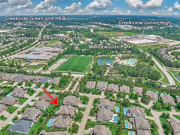 2nd image of 6 Devon Dale Dr