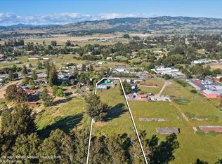 9881 Minnesota Ave, Penngrove, CA 94951