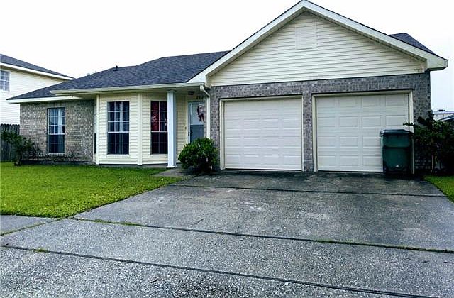 1st image of 2121 Saulet Pl