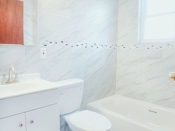 4th image of 31-71 44th St #3FF