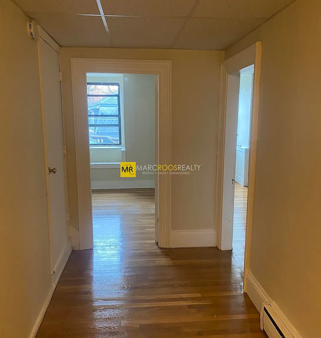 3 bed, 1.0 bath, $3,200 — Photo 3