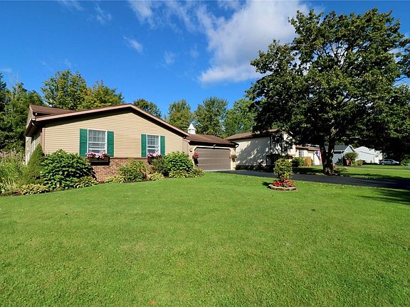 3rd image of 80 Reddick Ln