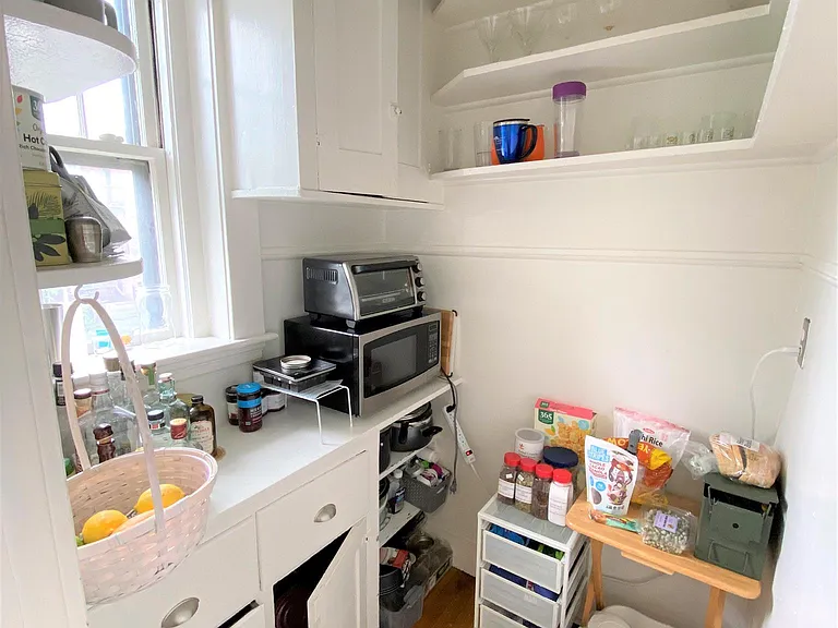 168 Norfolk St #1 — Photo 9