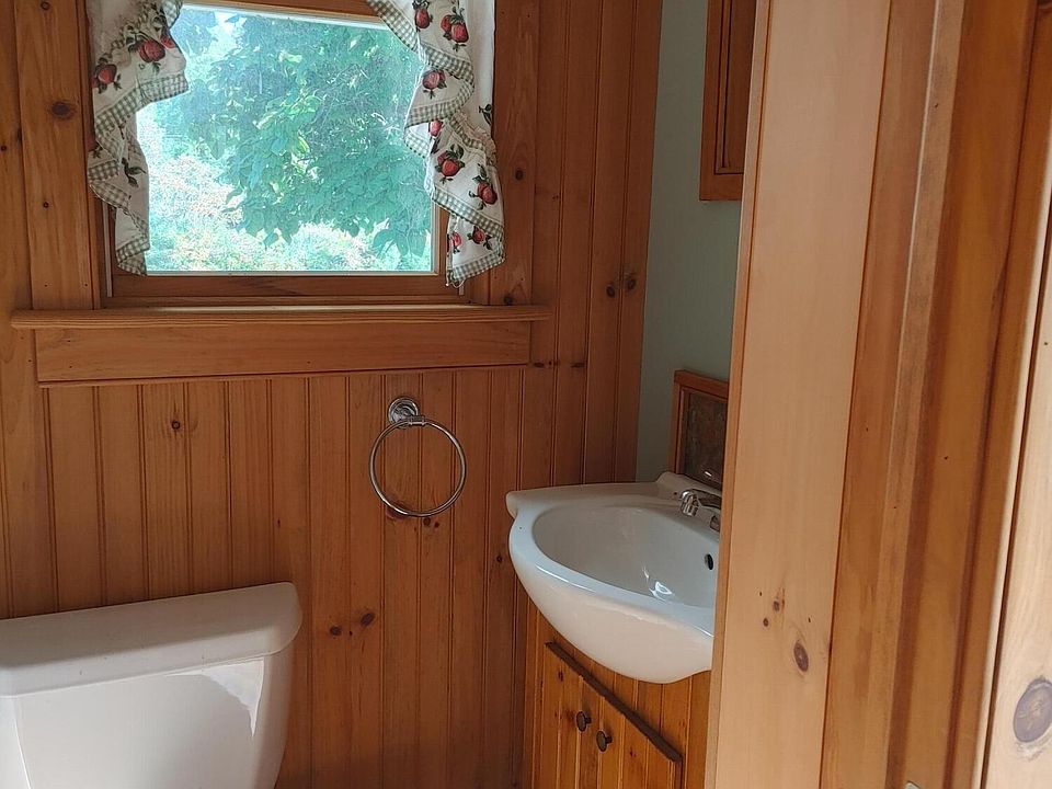 28th image of this home