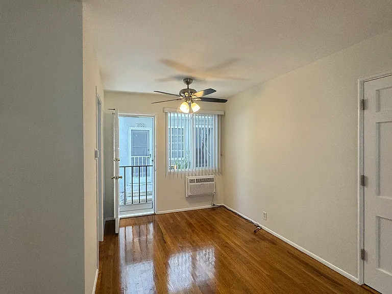 1792 Grevelia St #1792 — Photo 16