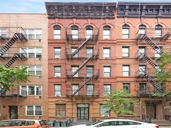 507 East 83rd Street image 8 of 9