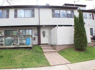 59 Lombard Ct, Staten Island, NY 10312
