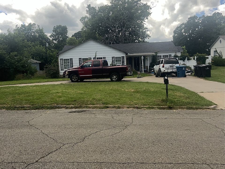 1st image of 607 S Brown Ave