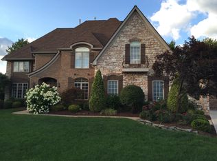1991 Clarendon Ct, Westlake, OH 44145