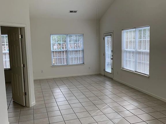 2nd image of 2516 Ebb Tide Ln