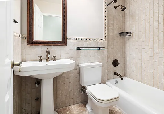 Rented by Douglas Elliman | media 7