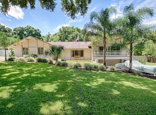 1040 Linmar Ave, Fruitland Park, FL 34731