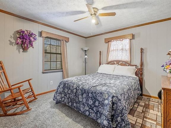 4th image of 463 Compton Rd SE