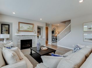 8410 Shire Ct, Woodbury, MN 55129