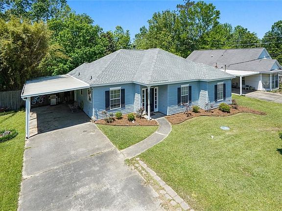 3rd image of 71239 Lake Placid Dr