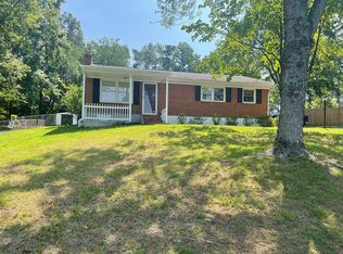 3078 Woodway Rd, Roanoke, VA 24014