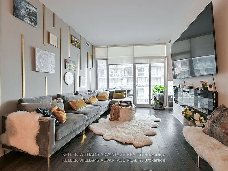 29 Queens Quay E #616 — Photo 19