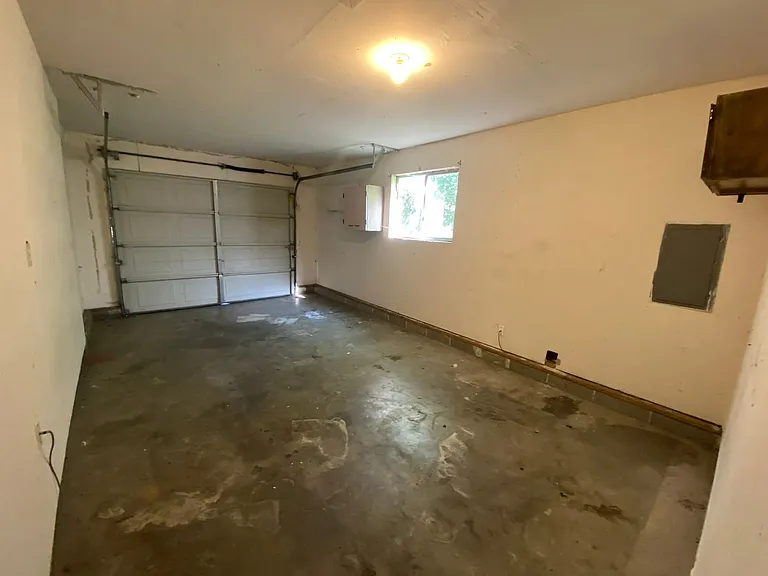 1404 N Brook Ct — Photo 9
